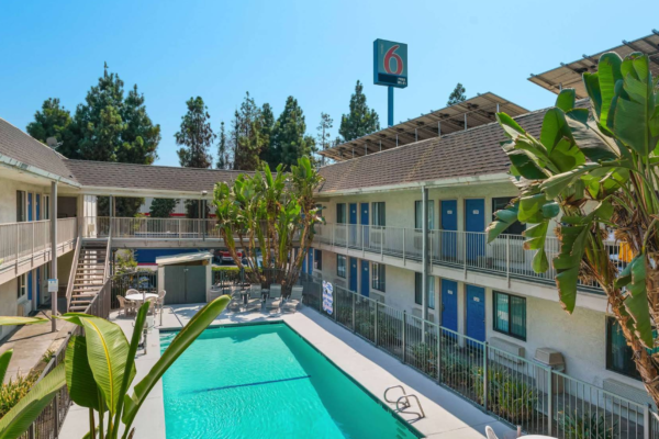 Motel 6